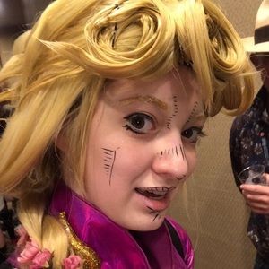 Meet your Posher, Nika